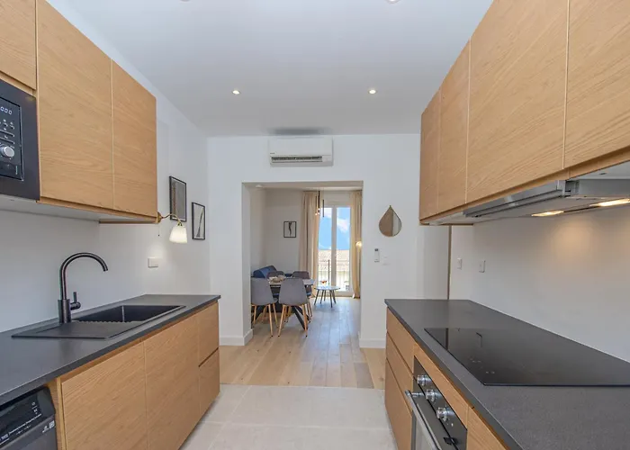 Abba Terrasse * Cap-d'Ail